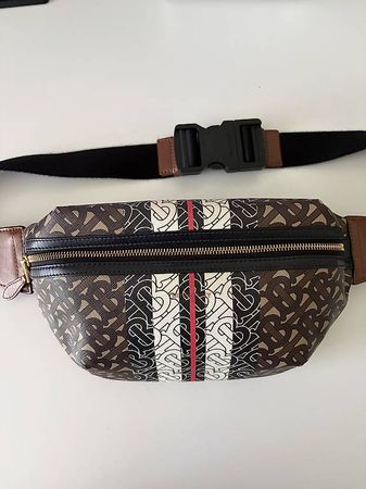 Burberry Bauchtasche / Crossbody  guter Zustand 