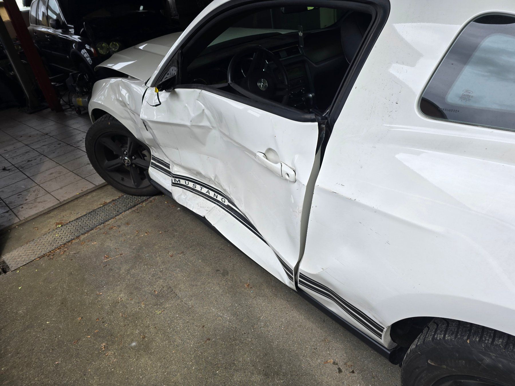 Ford (Usa) Automobili: Ford Mustang, j.g. 2012  3.7i V6 – Usato da kehrsatz venduto da AutocenterKehrsatz 6