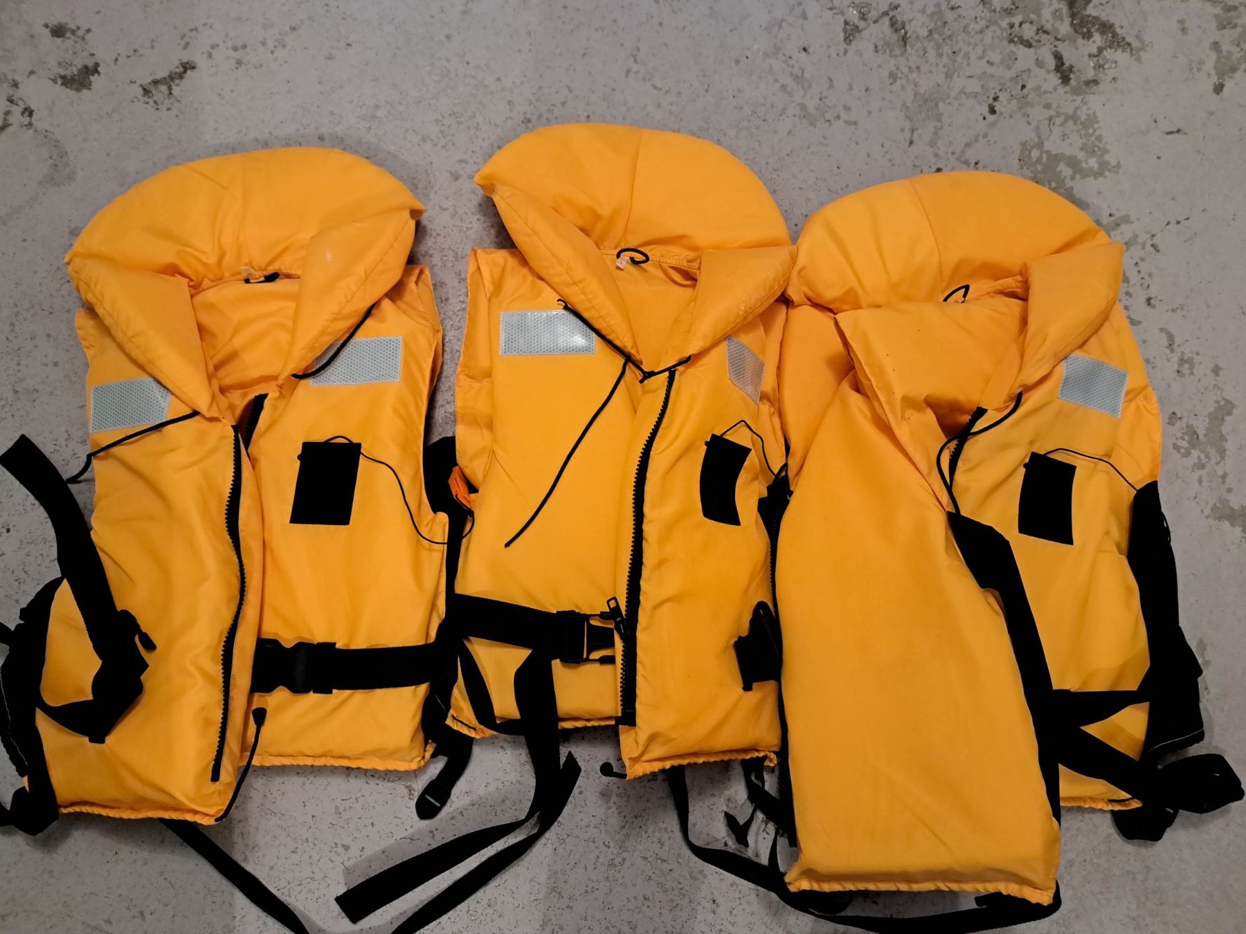 Giubbotti di salvataggio: Rettungsveste X3 – Usato da Bern venduto da edt_5txq