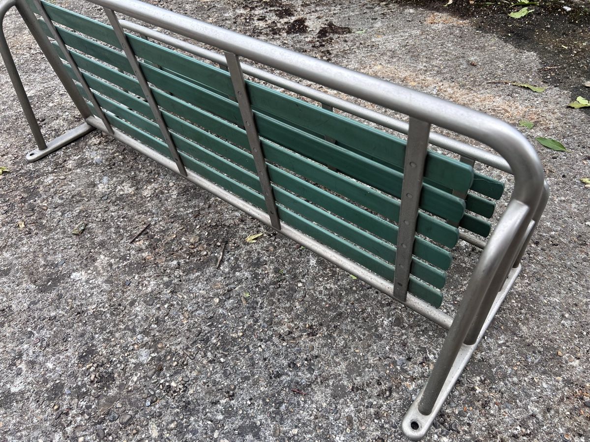 Garderobe: SBB Gepäckablage Hutablage – Gebraucht aus Dinhard von Stahlguss
