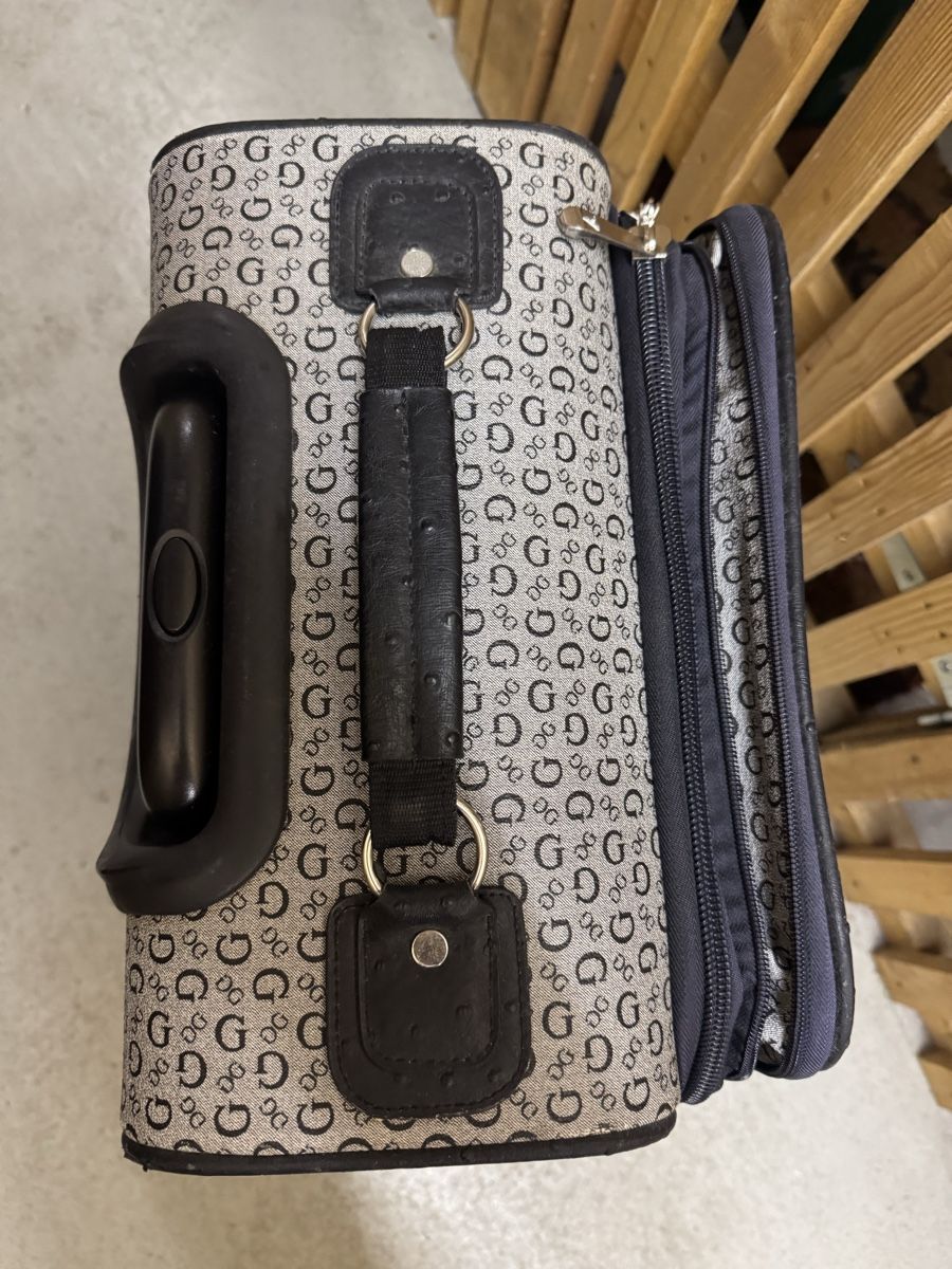 Valises de voyage: Guess Koffer – D'occasion à Emmenbrücke par Laurelo 2