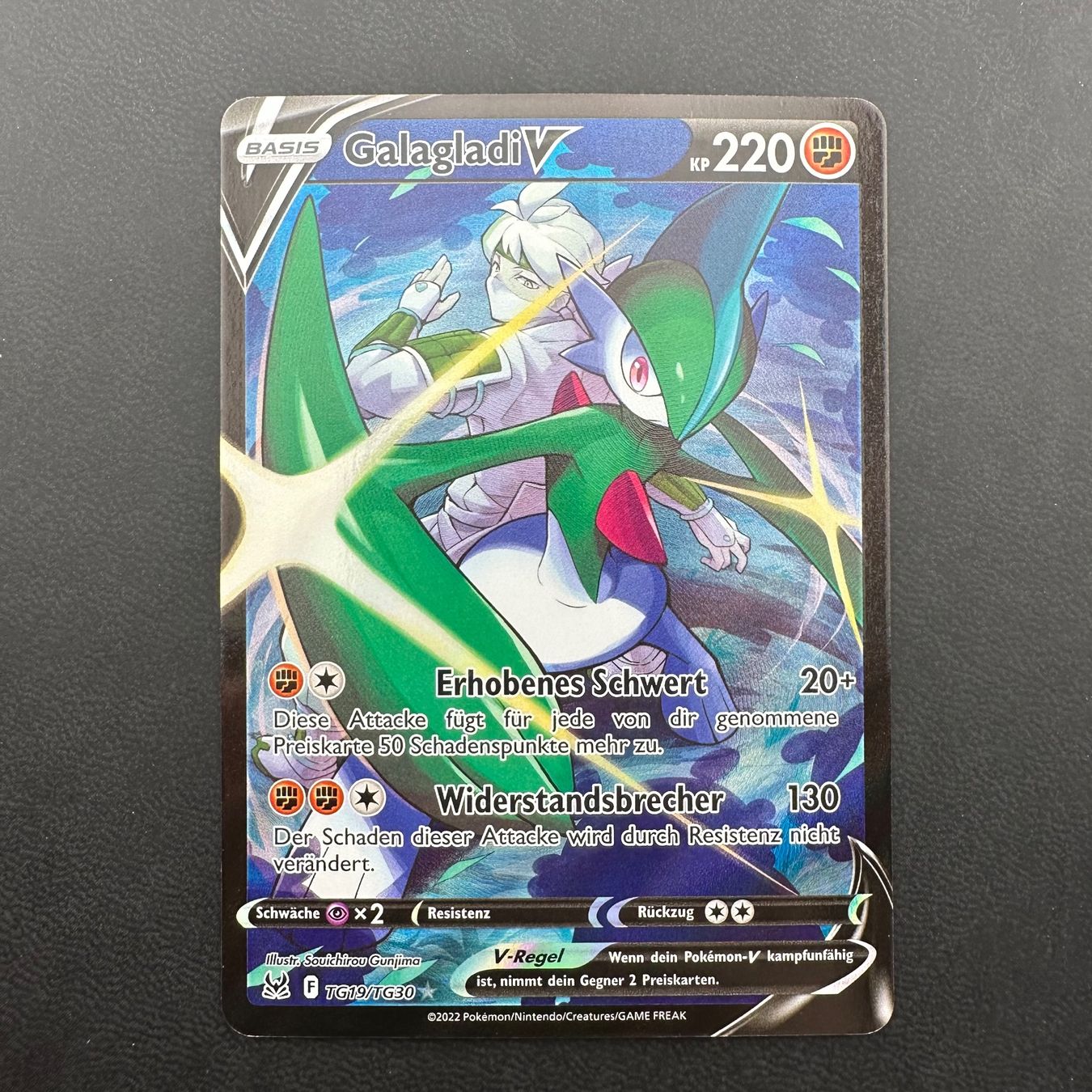 Pokémon Cartes à collectionner: Galagladi V TG19 DE NM – D'occasion à Obergerlafingen par PokeArena