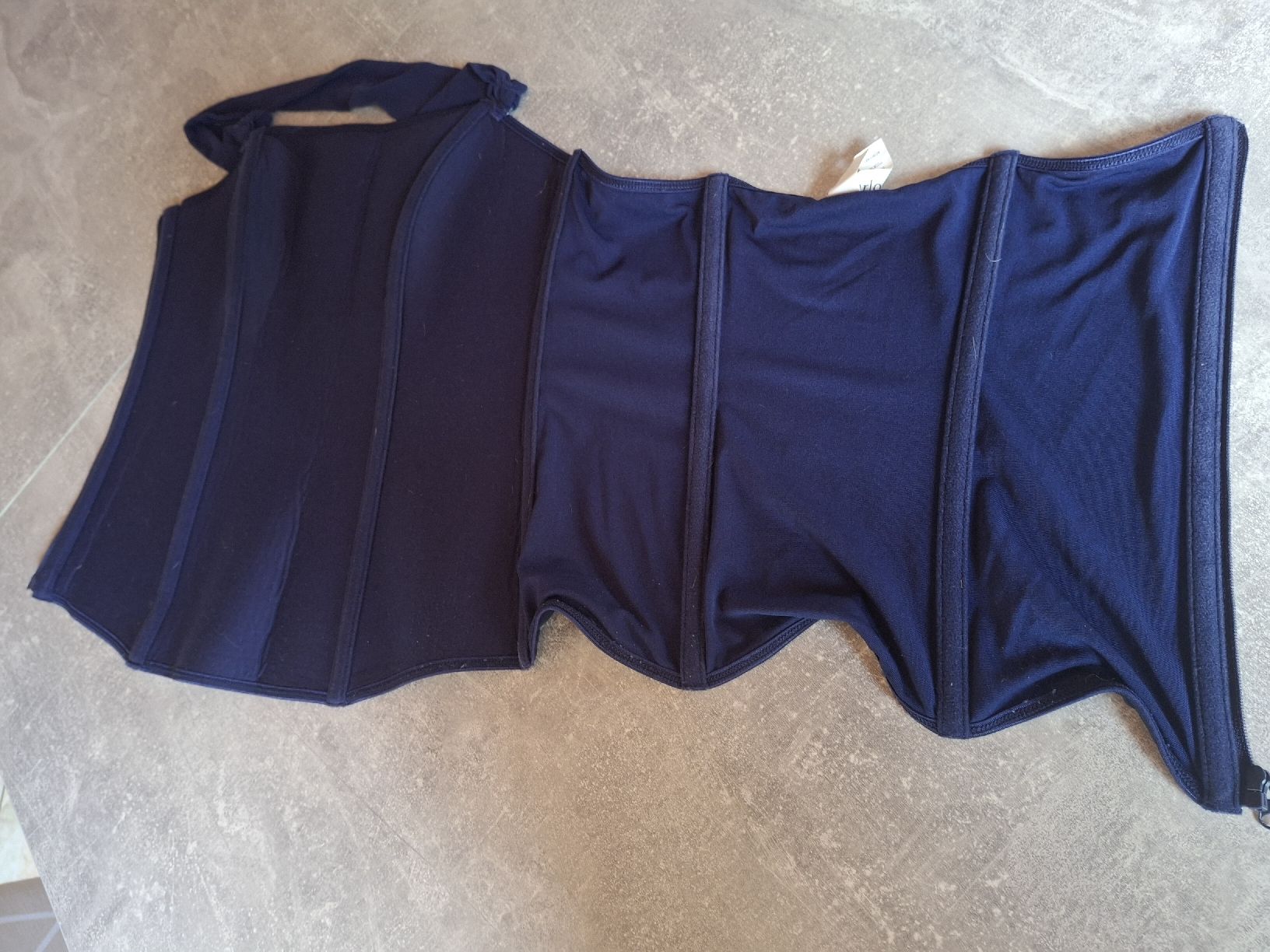 Tops: Bustier taille 36/38 marque Charlott' – D'occasion à Villiers par san_jn5w 5