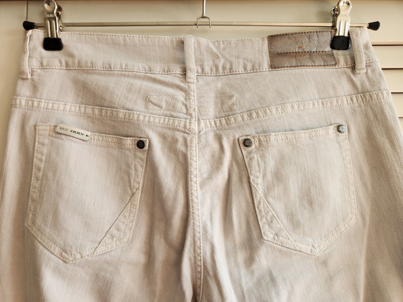 IKKS Jeans: IKKS jeans gris clair taille 28 – Gebraucht aus Lausanne von man_rw9q 3