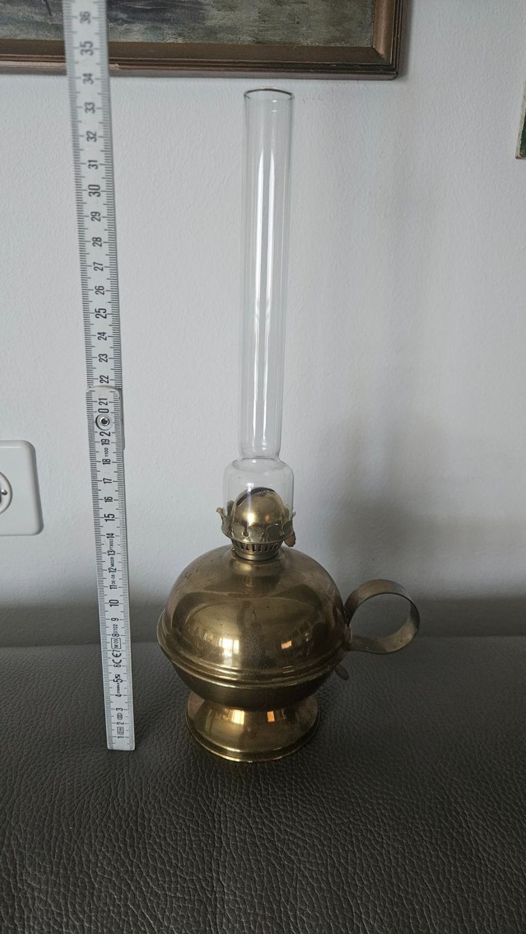Lampade: Lampada ad olio d'epoca – Usato da Melano venduto da H-Sara 1