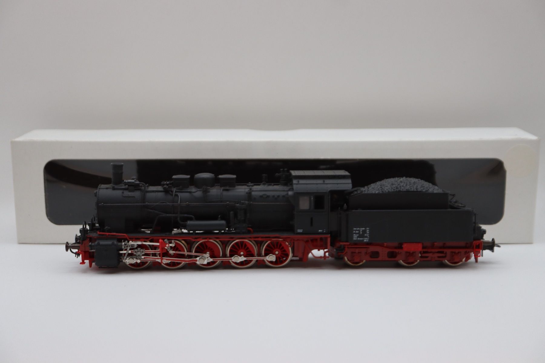 Roco Modellini di ferrovie: Roco H0 Dampflok Tenderlok Schwarz Rot – Usato da Zürich venduto da KE-Sales
