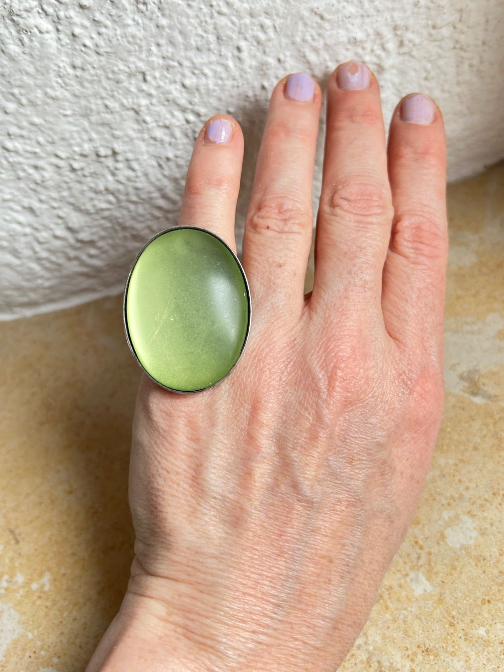 Anelli: Ring grosse frühlingsgrün  (50) – Usato da Laufen venduto da belleskulptur 1