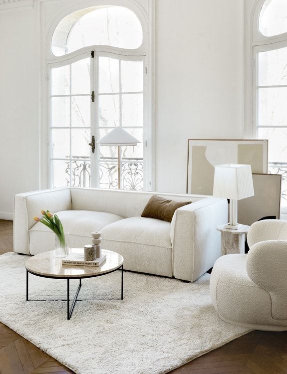 Divani: NV Gallery Sofa in Bouclé Weiss – Usato da Zürich venduto da salomejeannette