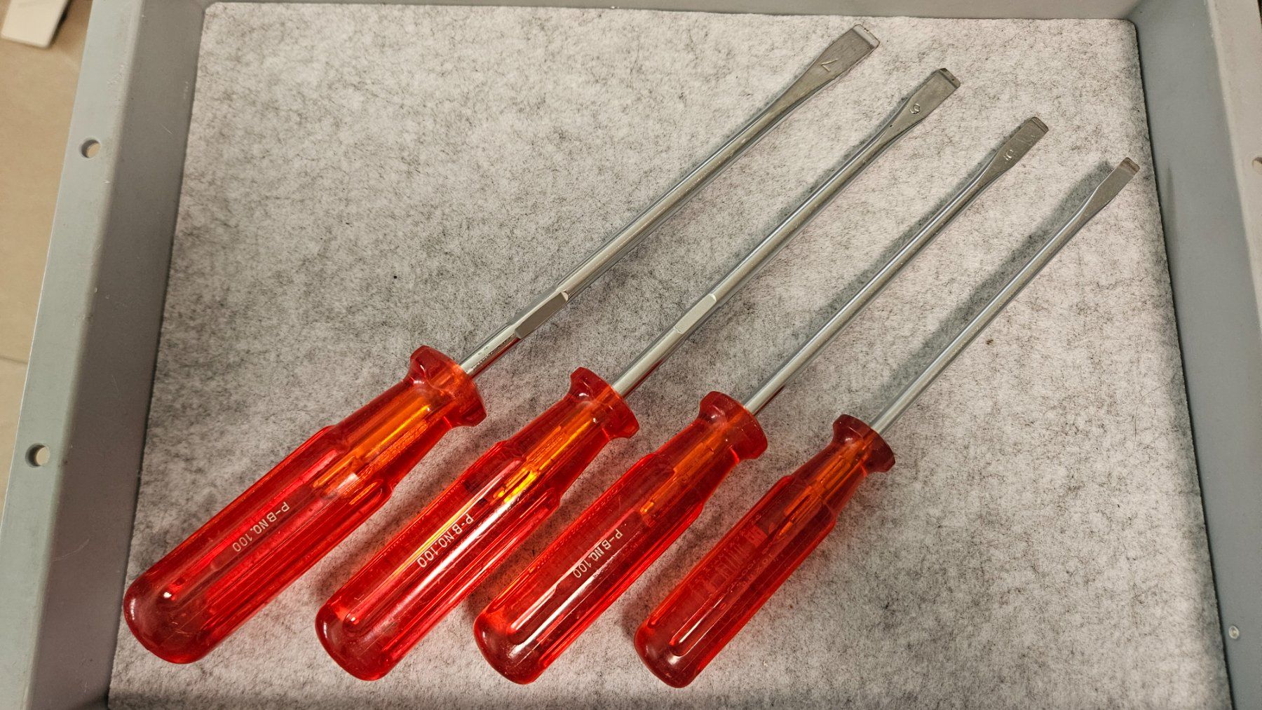PB Swiss Tools Tutti gli attrezzi: PB Schraubenzieher Satz Gr. 4-7 ab Fr. 12.- – Usato da Kleindöttingen venduto da Ballu33