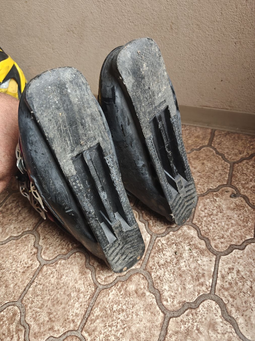 Nordica Scarpe da uomo: Skischuhe Nordica – Usato da Luzern venduto da RemsyRainbow 4
