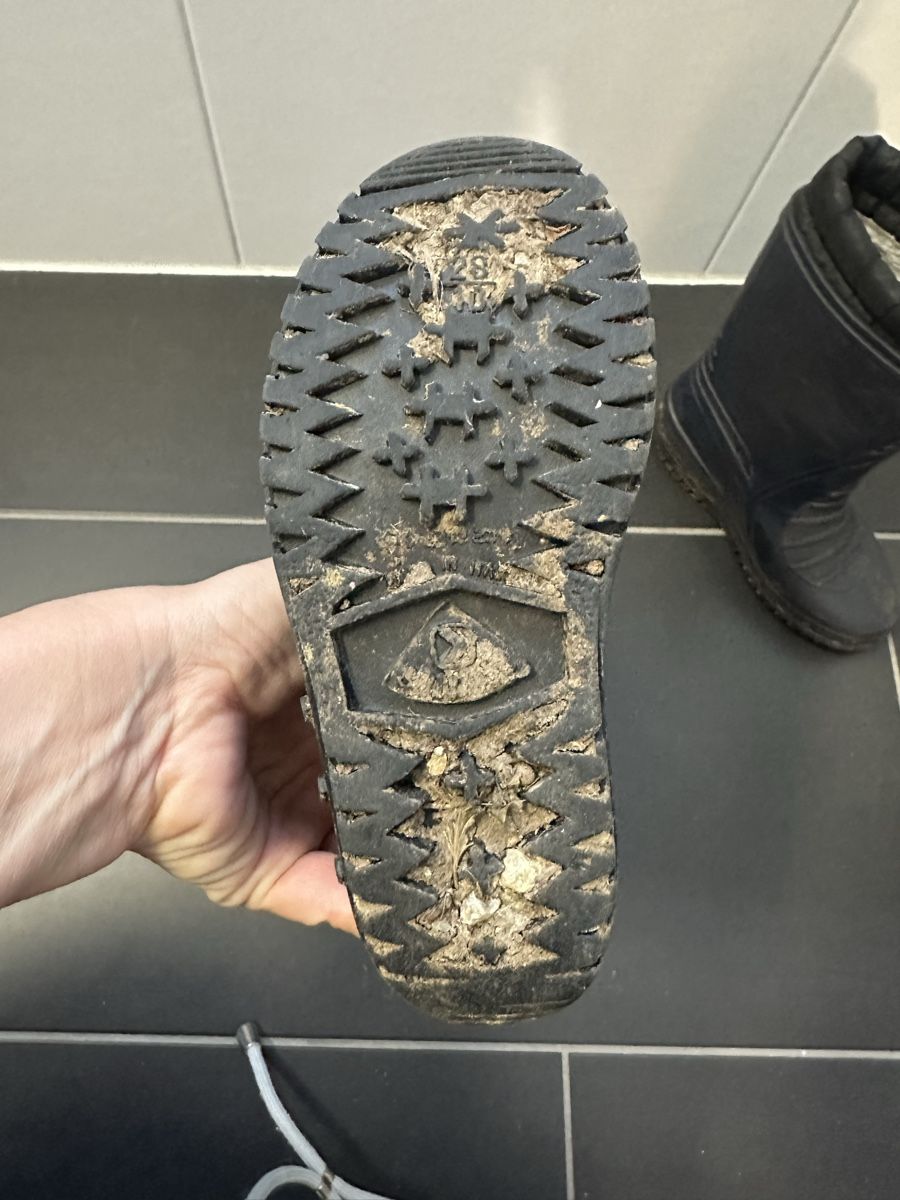 Scarpe da uomo: Warme Winterstiefel, Grösse 28 – Usato da Steinhausen venduto da Corinne40149 1