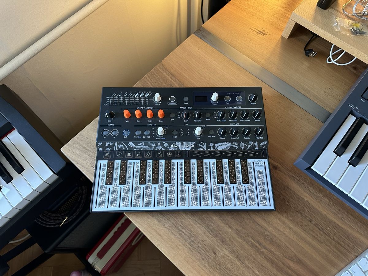 Arturia Strumenti musicali: Micro Freak hybrid synth – Nuovo e nell'imballaggio originale da Bern venduto da Yaleh