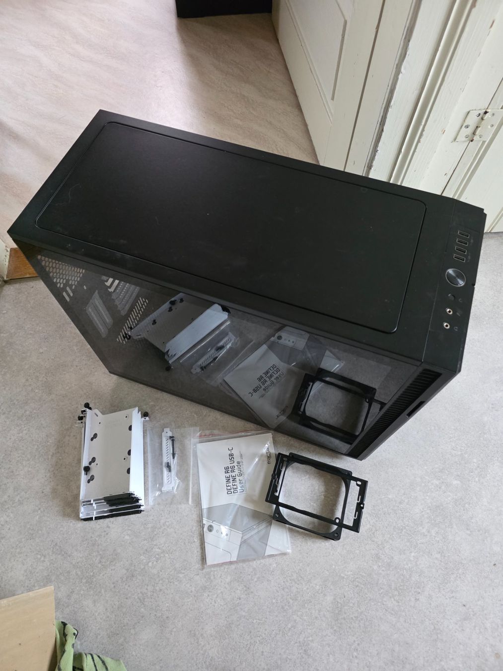 Fractal Custodie: PC Gehäuse Fractal Design – Usato da Rehetobel venduto da maic21 1