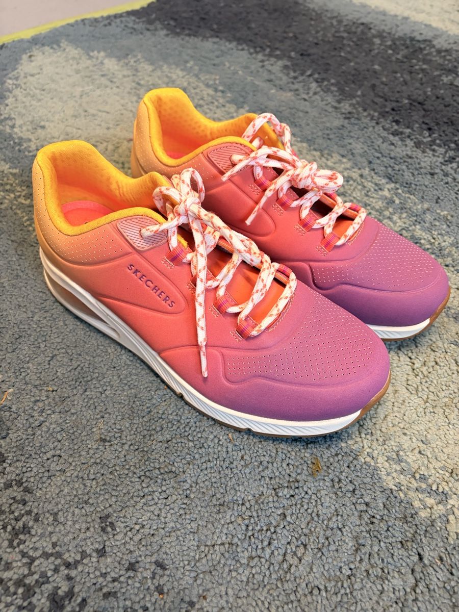 Chaussures filles: Skechers Sneaker 39 – Neuf avec emballage d'origine à Tegna par rio_xr9n