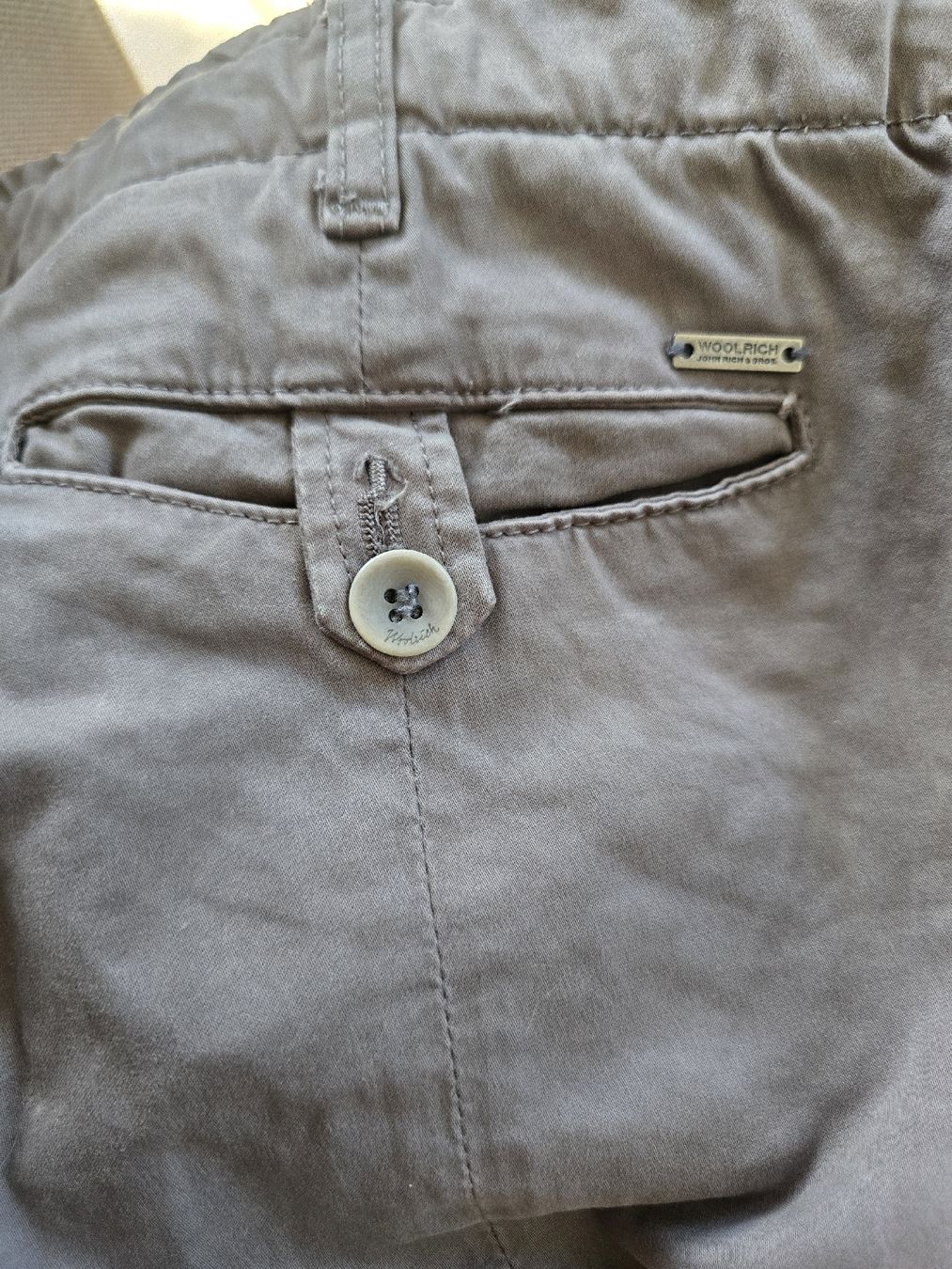 Woolrich Hosen: Pantalons cargo Woolrich gris taille 29  – Gebraucht aus Mont-sur-Lausanne von Didinho 5