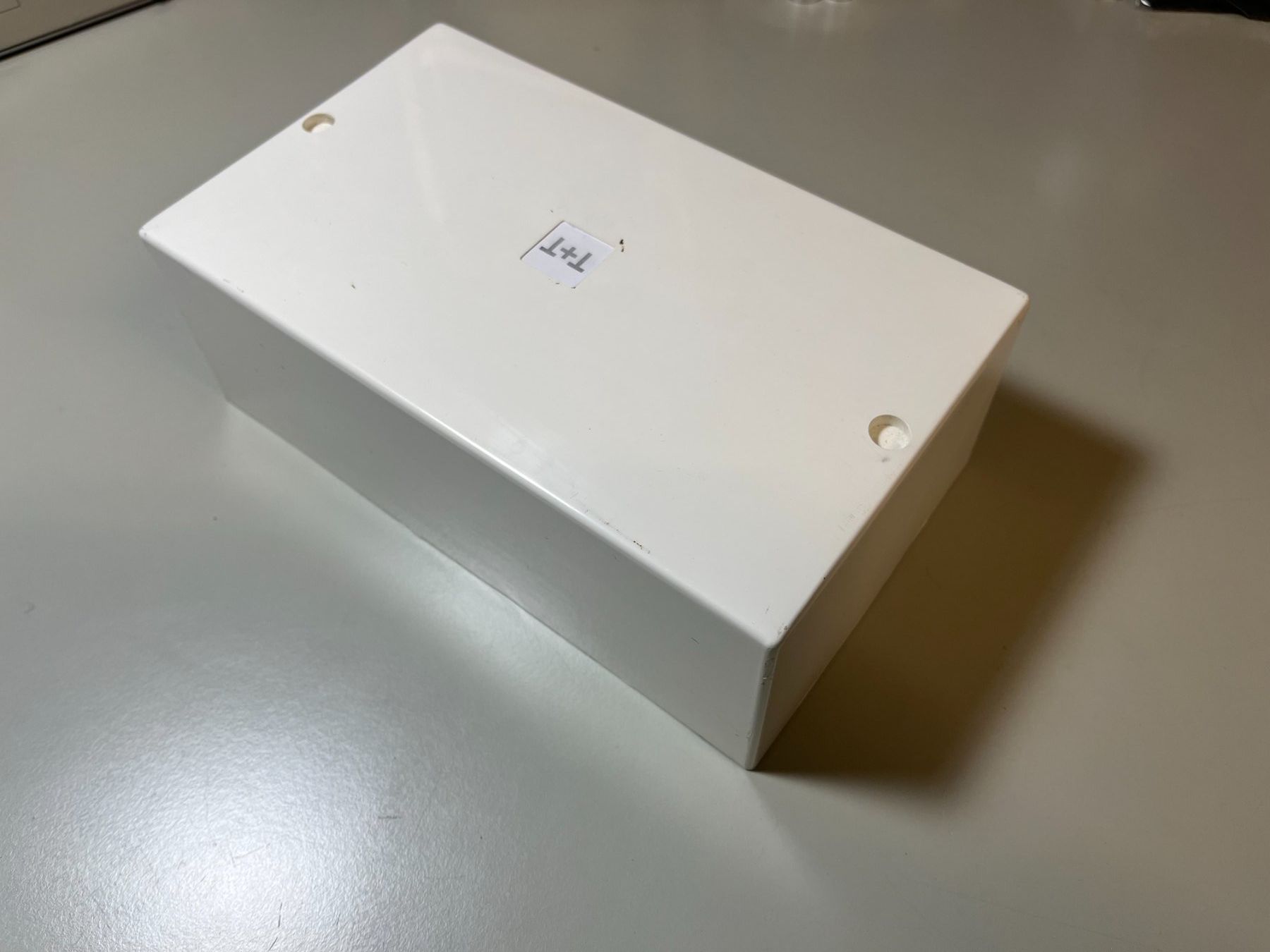 Stromzufuhr: VS83 Abzweigbox R&M – Gebraucht aus Jenaz von Speedy350 3