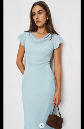 schönes blaues Reformation Kleid