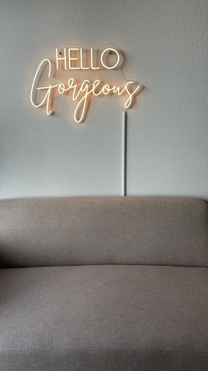 Insegne: LED Schild – Usato da Feusisberg venduto da DieJenny53
