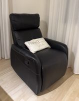 Gemütlicher Relaxsessel mit ausklappbarer Fussstütze