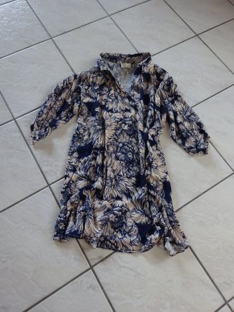 Schönes Blusenkleid/Classy Paris