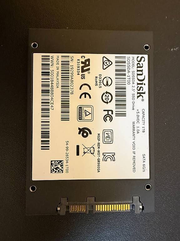 Dischi rigidi: SanDisk SSD PLUS 1TB – Usato da Stein am Rhein venduto da fabio8260 1