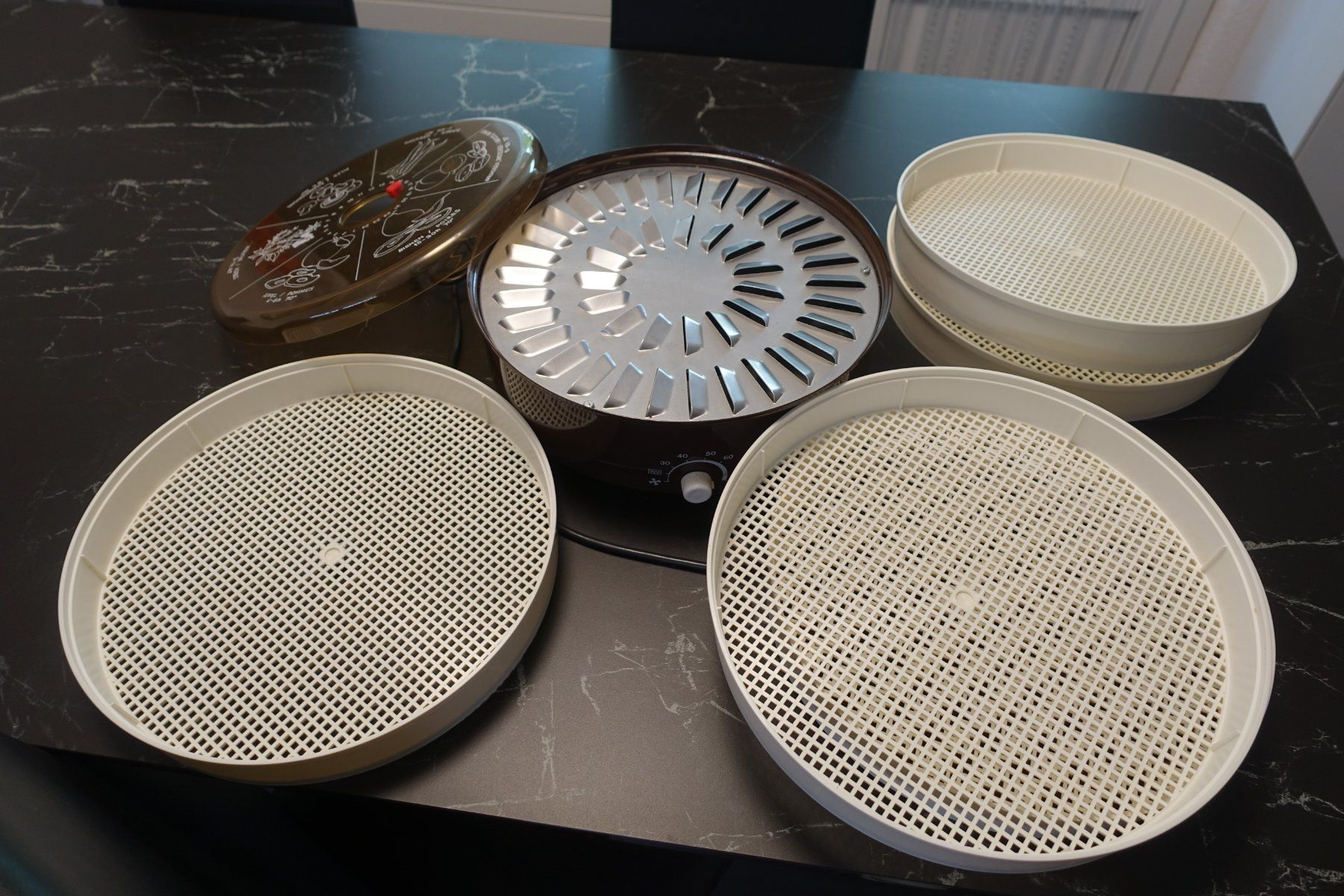 Stöckli Küchengeräte: Dörrex Stöckli mit 5 Gitter und Deckel – Gebraucht aus Belp von Mazarron58 2