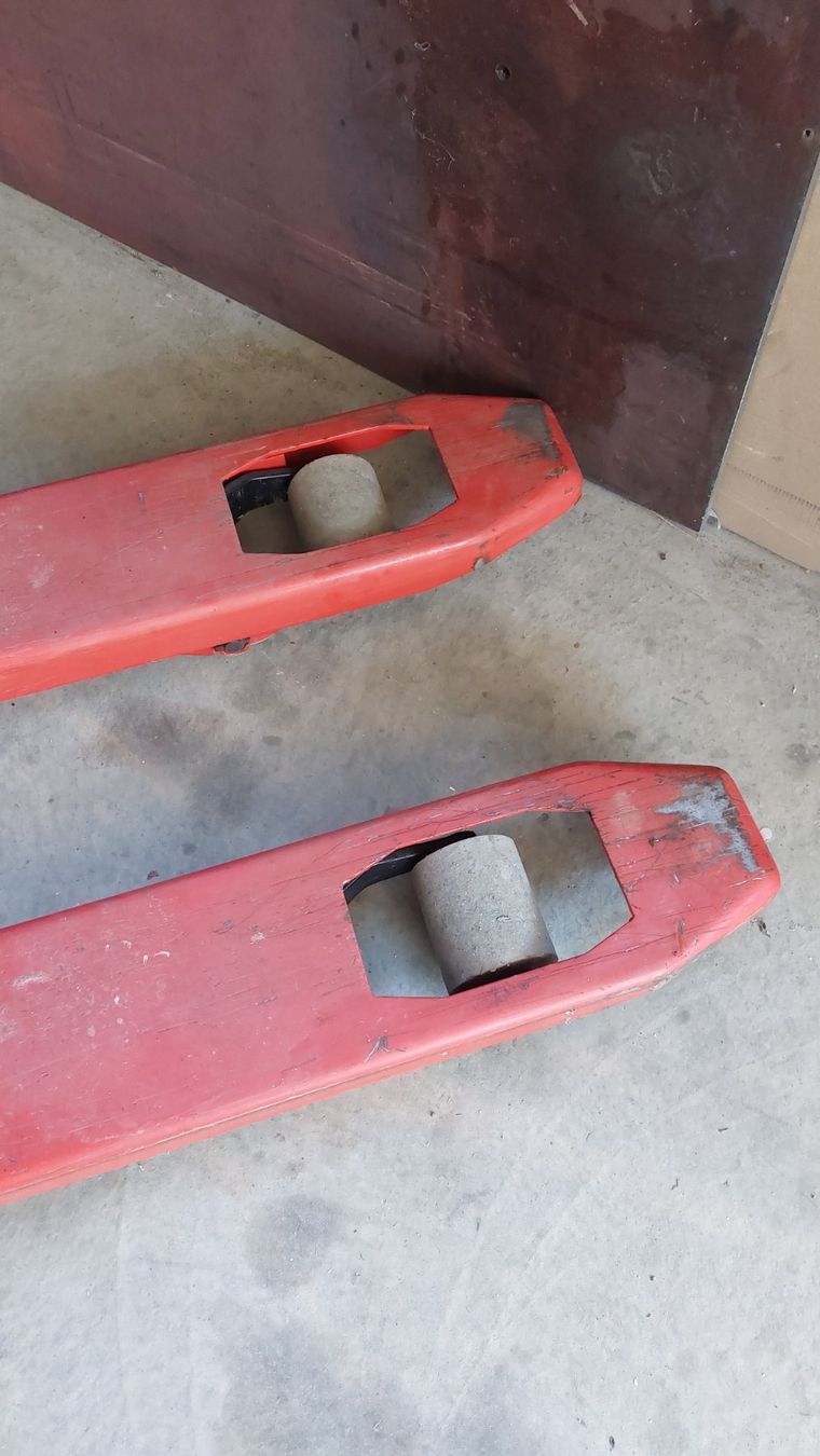 Carrelli elevatori e a forche: Palettenhubwagen – Usato da Roggliswil venduto da Newholland05 3