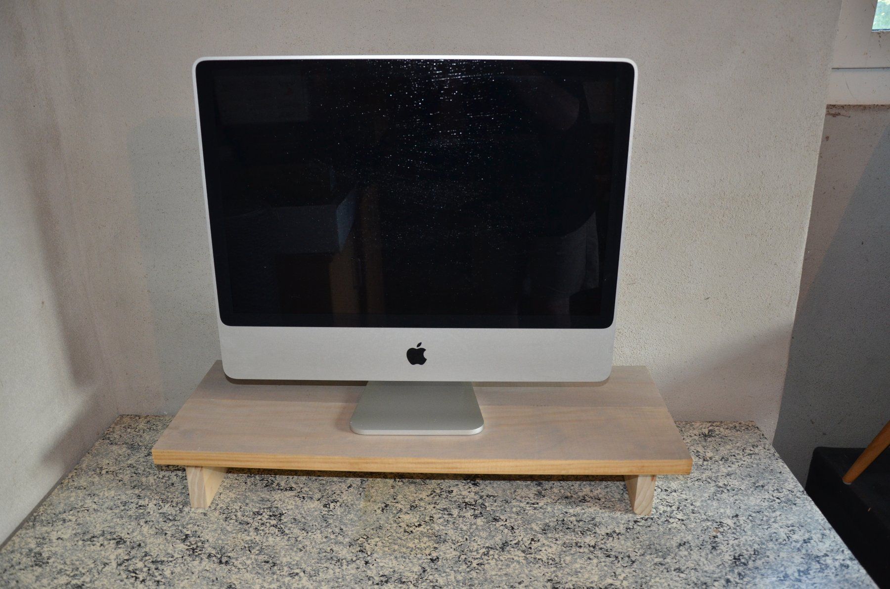 Autres décorations & accessoires: PC Monitor Aufsatz – D'occasion à Kerns par Maertu1 7