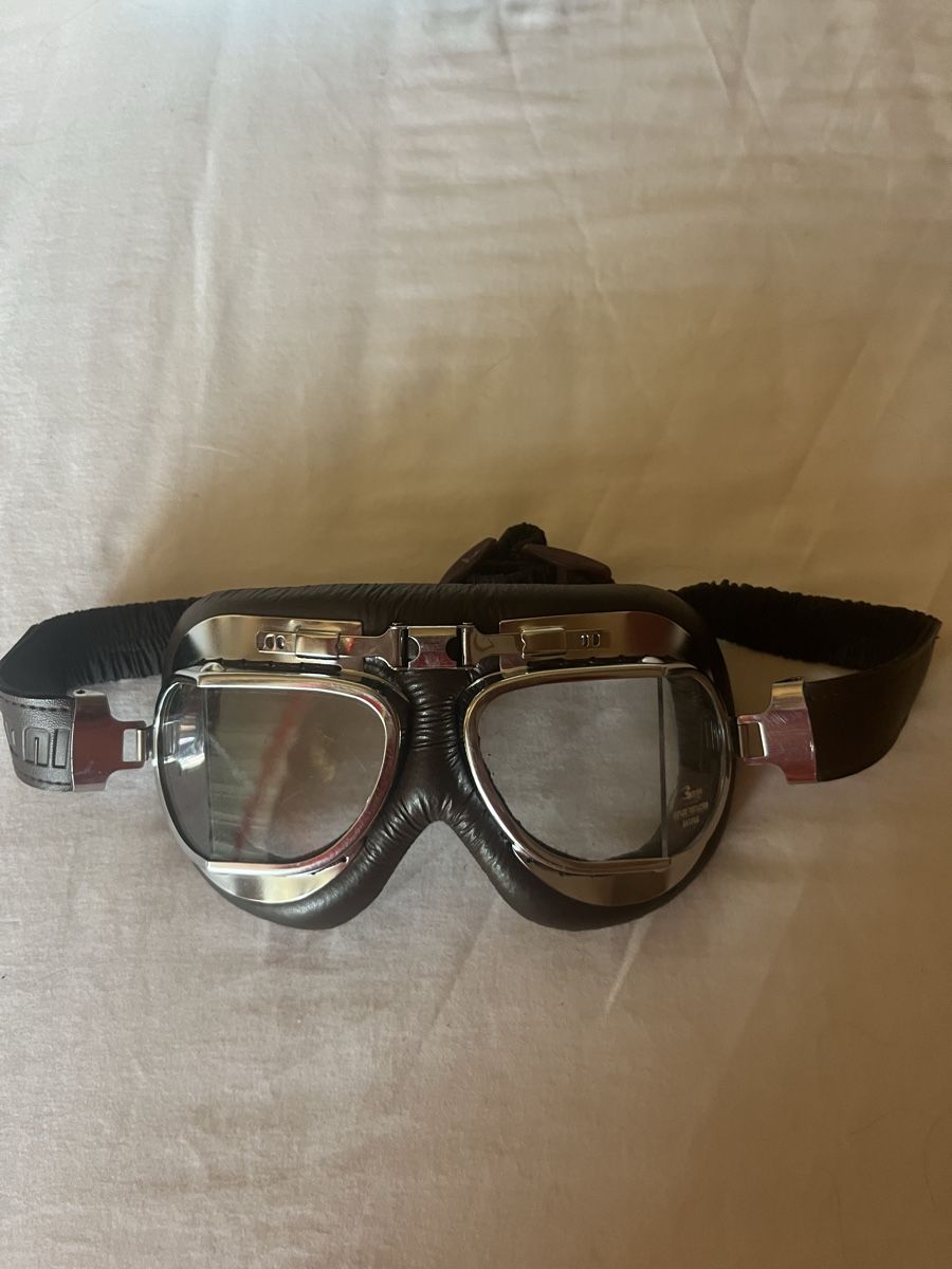Occhiali & Lenti: Coole Vintage Cabriolet Brille Bertoni – Usato da Saanen venduto da SoniaMichaela