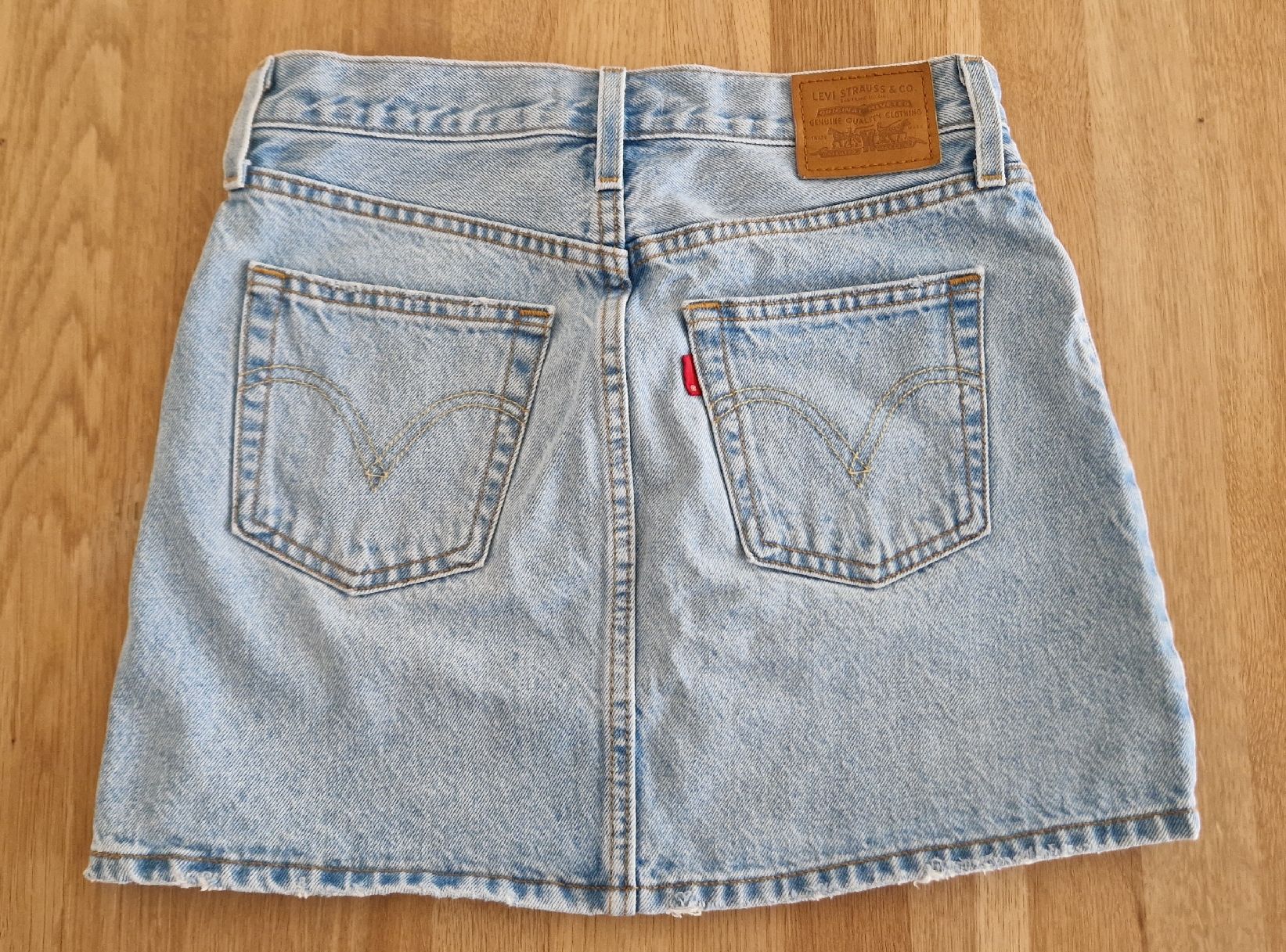 Levi's Gonne: Levi's Icon Skirt – Usato da Cham venduto da AmieM 1