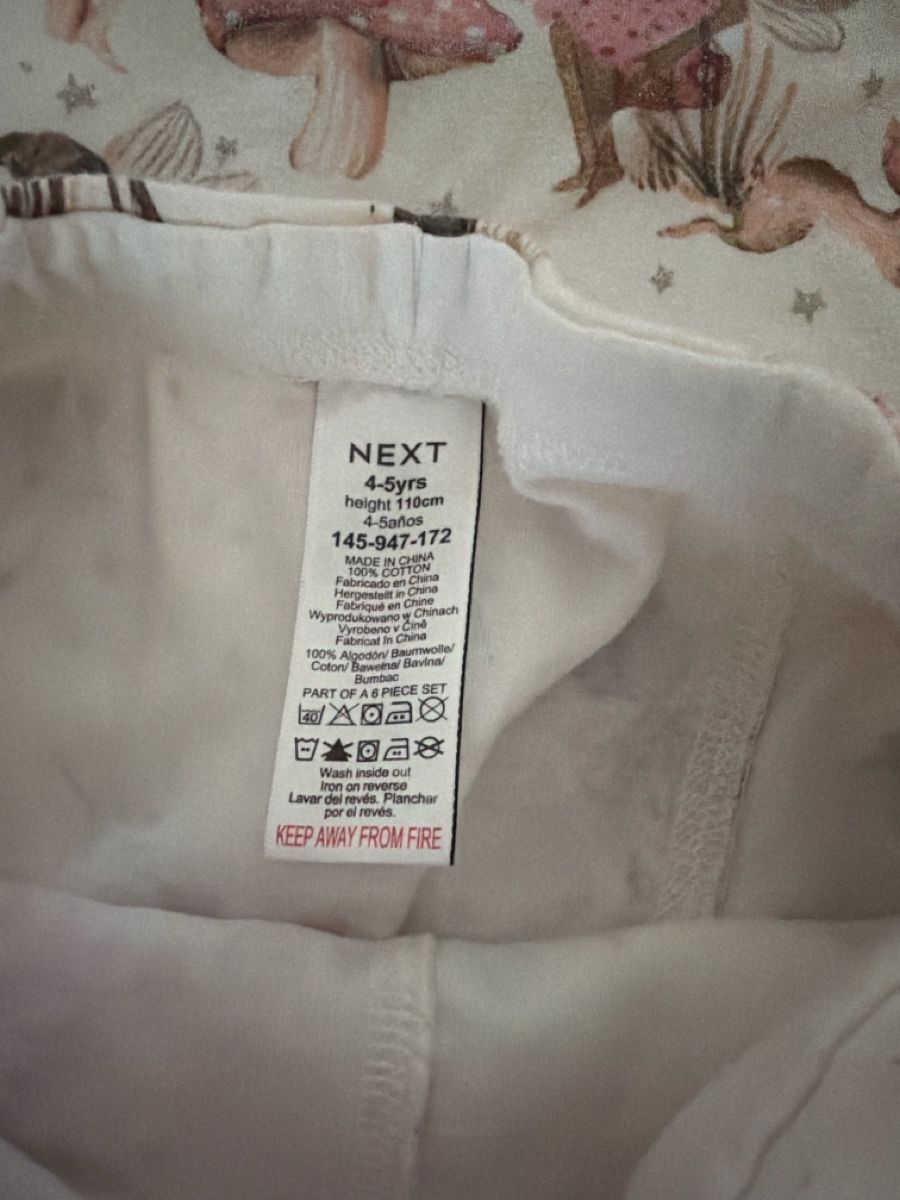 Next Pyjamas: Next pyjama Set - 110cm – D'occasion à Zürich par Bybyana 1