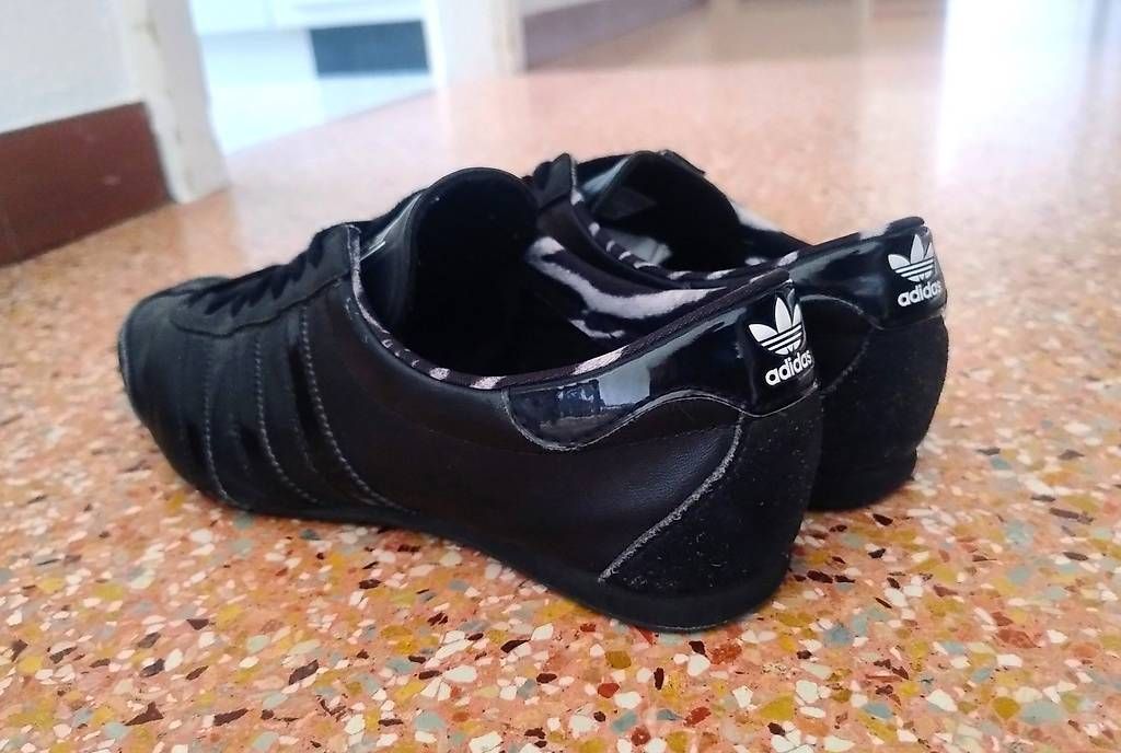 Adidas Damenschuhe: Adidas Sneakers – Gebraucht aus Nidau von Fabienne84 2