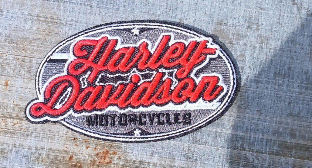 Harley-Davidson Toppe: Écusson Harley-Davidson Motorcycles - M053 – Nuovo e nell'imballaggio originale da Allens venduto da MADE.IN.ROCK.N.ROLL 2