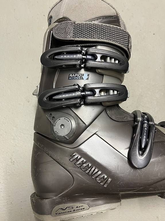 Chaussures hommes: Scarponi sci – D'occasion à Losone par ale_6jnb 1