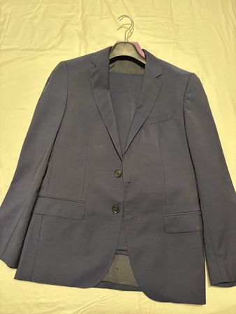 Costume Hugo bleu marine, deux pièces, bon état 46
