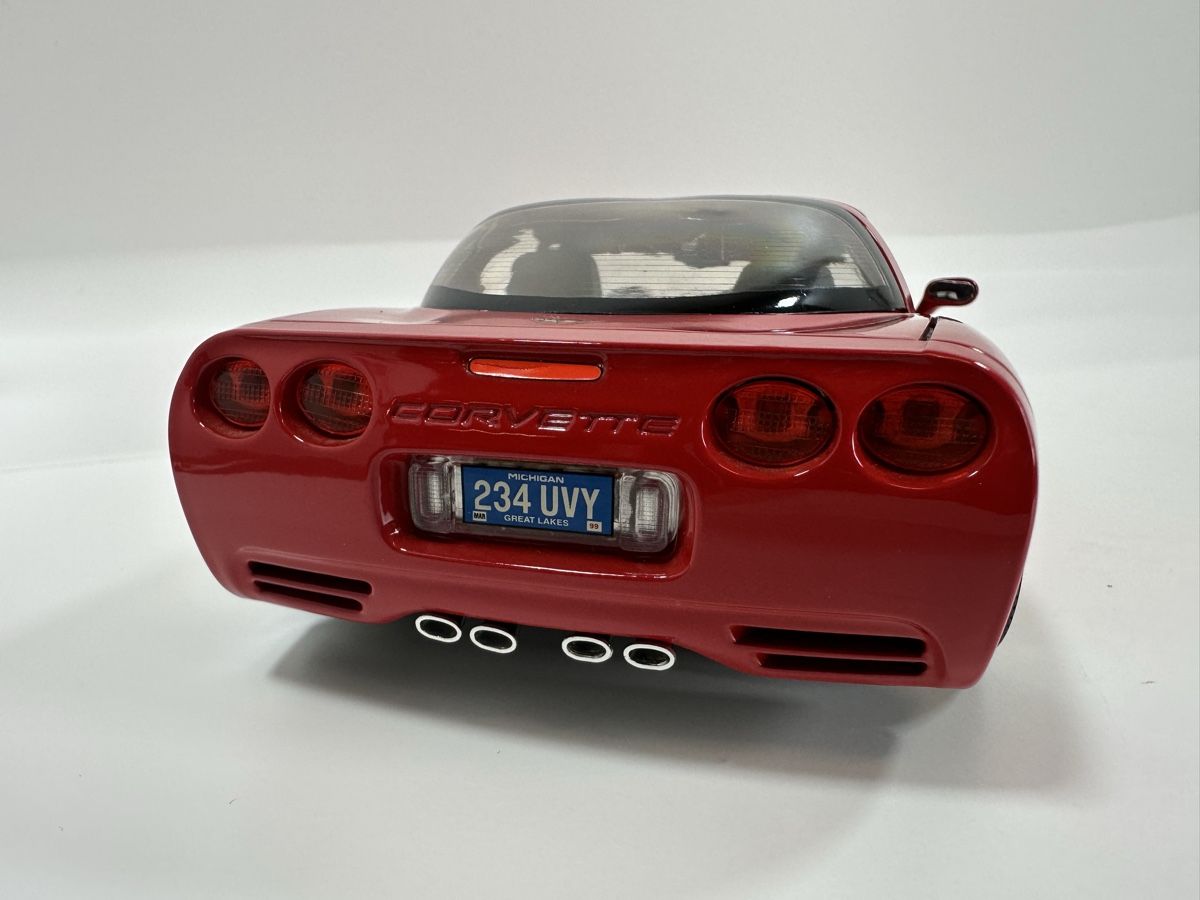 Bburago Modellini d'auto: Chevrolet Corvette C5 1:18, rot, BBURAGO – Usato da Zofingen venduto da rf9_x2xt 4