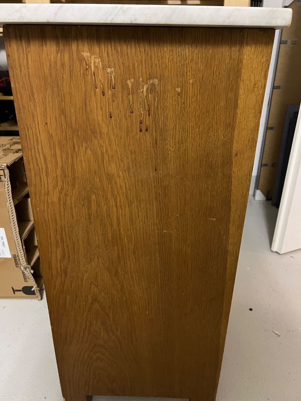 Comodini: Nachttisch Holzkommode mit Marmordeckel – Usato da Brütten venduto da mcstern 4