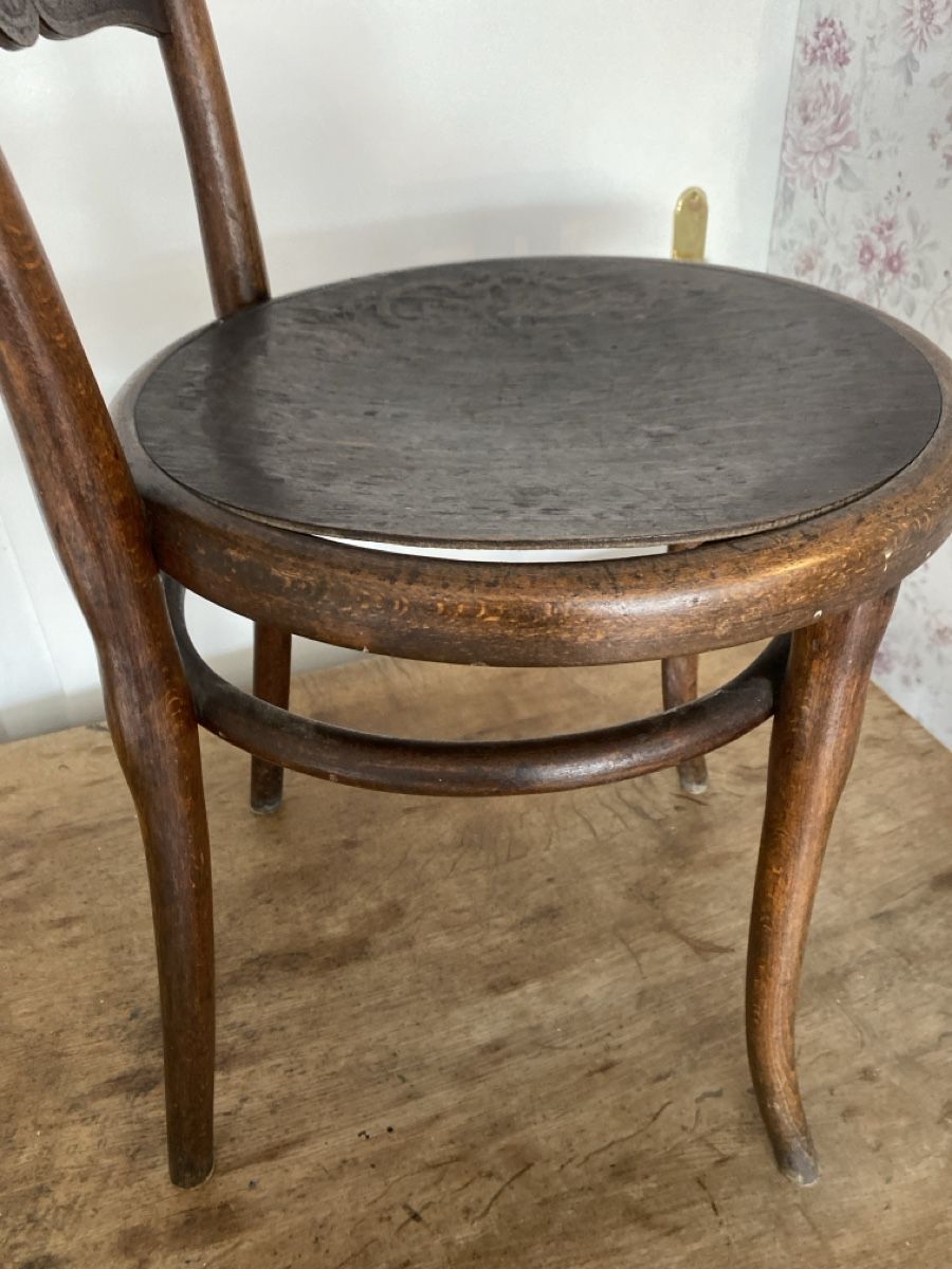Thonet Stühle: THONET AUSTRIA original, selten – Gebraucht aus Lotzwil von Tgdromad 4