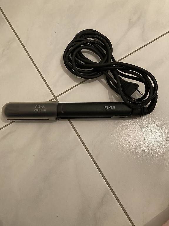 Lockenstäbe & Haarglätter: Streckeisen Wella – Neu (gemäss Beschreibung) aus Grächen von jan_9wyc