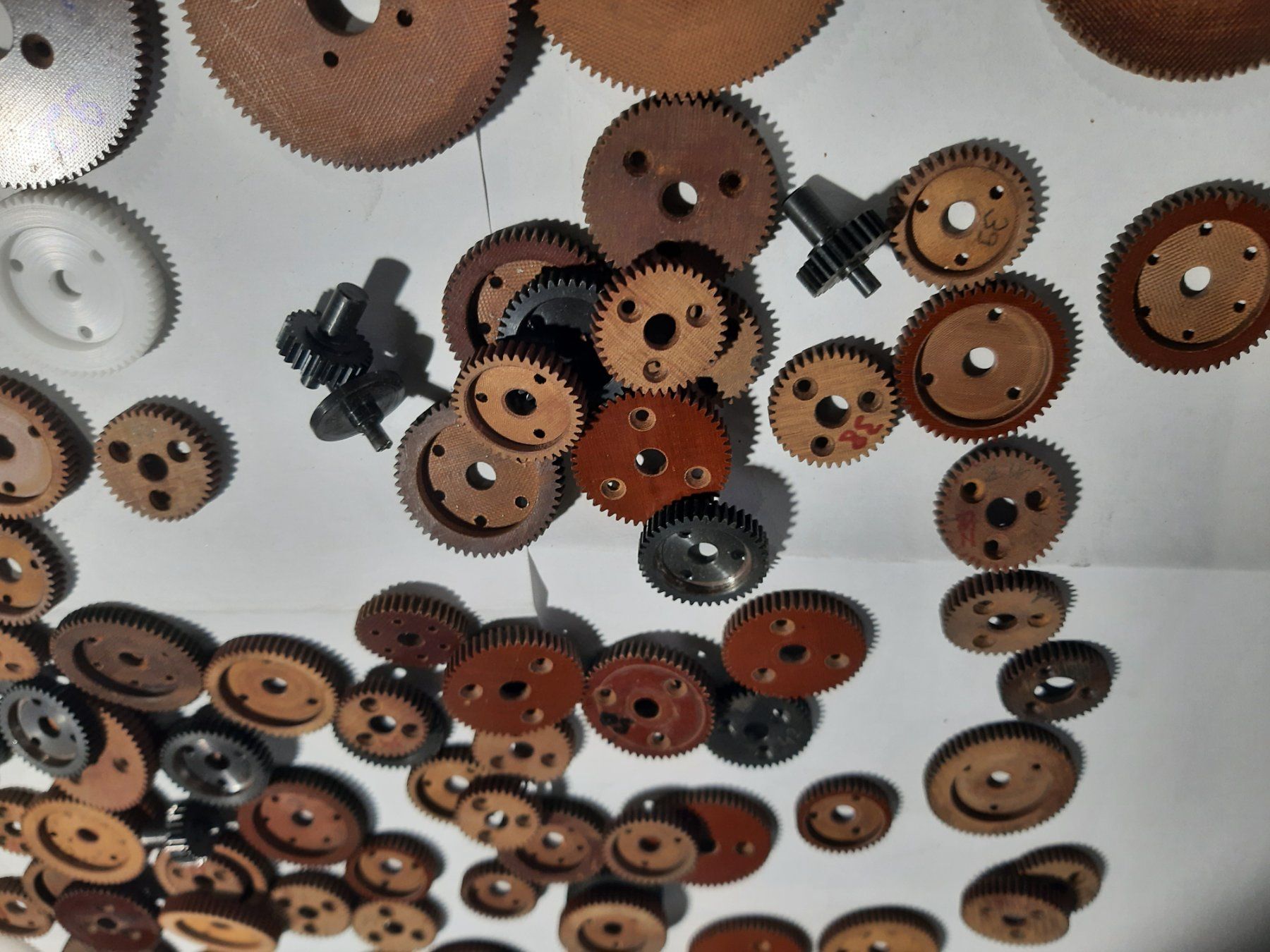 Kits de montage: Engrenages pour modelisme – D'occasion à Montsevelier par lachatfred 1