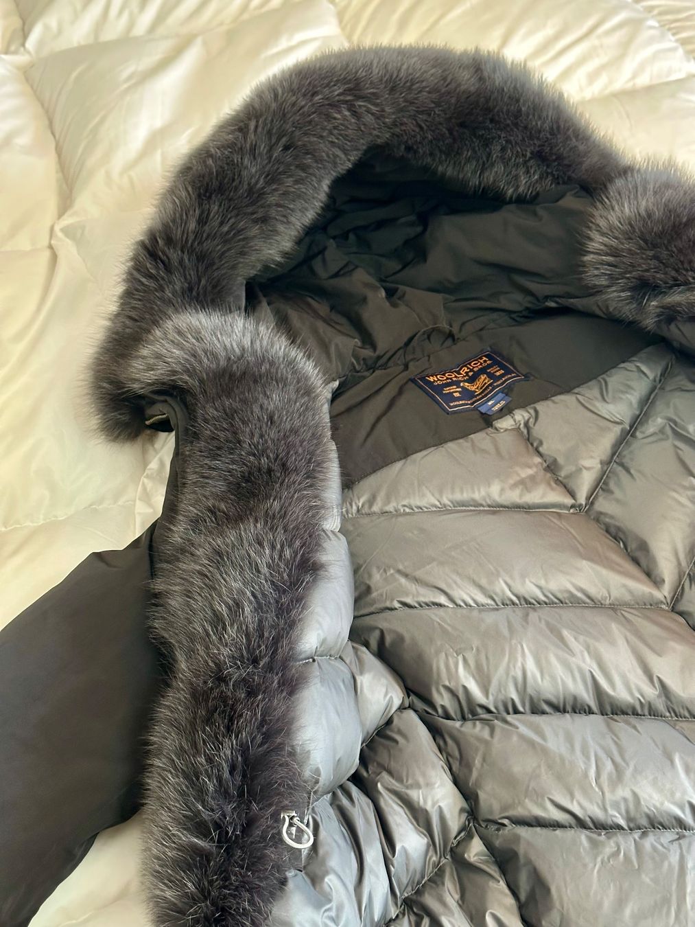Giacche: Woolrich Winterjacke, Pelzfutter, Fell – Usato da Wil SG venduto da WilSG9500 6