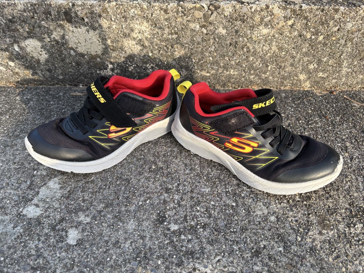 Skechers Scarpe da uomo: Turnschuhe Skechers Grösse 32 – Usato da Pfäffikon ZH venduto da rue78 2