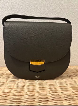 Celine Trotteur Umhängetasche Dunkles Olivfarbenes Leder