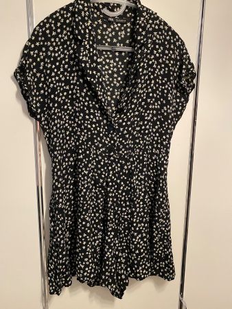 kurzer sommerlicher Jumpsuit Zara Gr.L