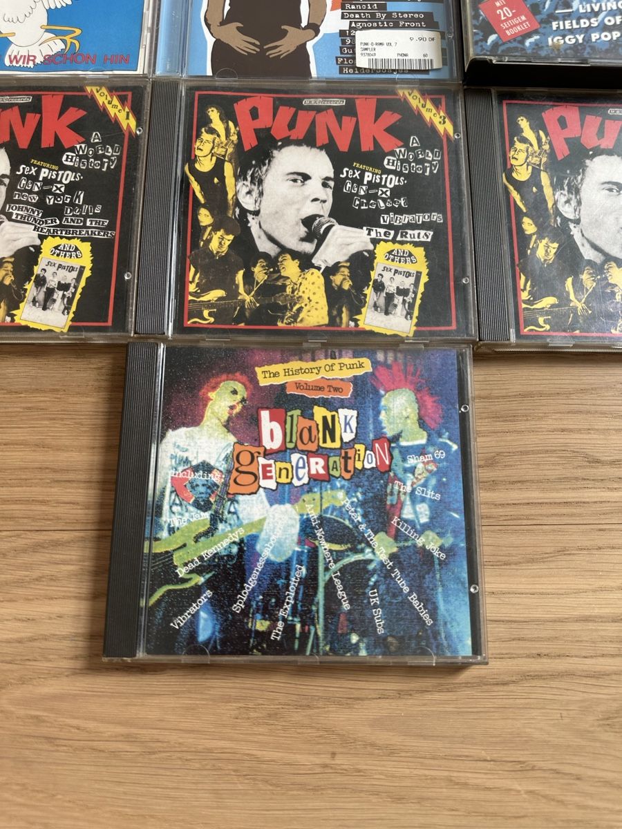 CD: 10x CD Sammlung Punk - 9x Sampler – Usato da Birmensdorf ZH venduto da die_cobra_007 3