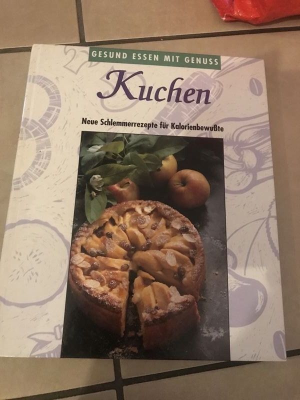 Libri: Kuchen gesund essen mit Genuss – Nuovo (secondo la descrizione) da Bergdietikon venduto da book-4-you