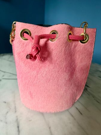 Pink Bucket Bag/Beutel aus Fell, neuwertig, Sommer!