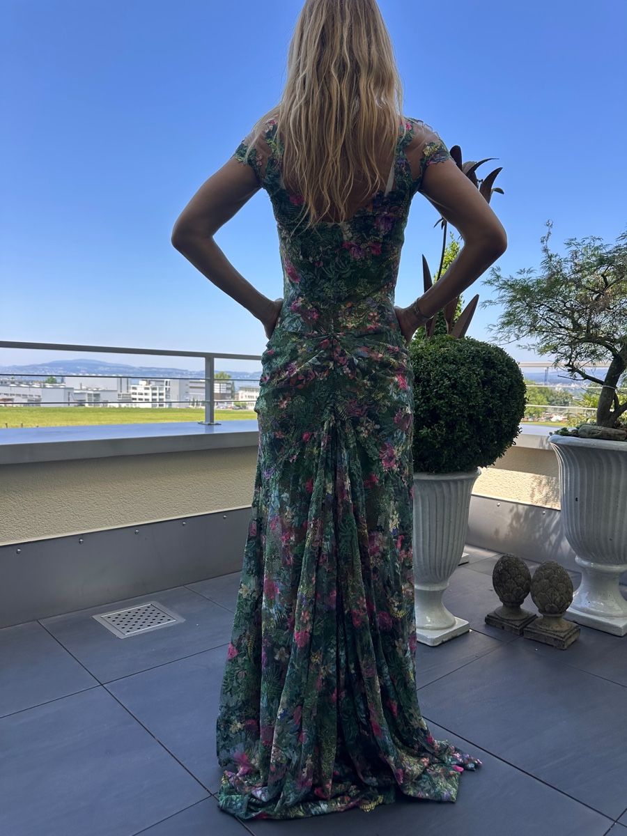 Robes: Damen Spitzen Kleid Grösse S – D'occasion à Altendorf par Ro 3