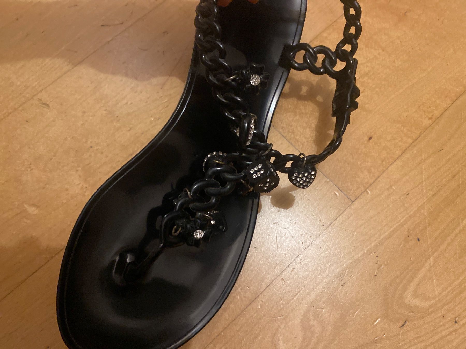 Scarpe da donna: Sandalen, schwarz Kunststoff mit Glitzer – Usato da Zürich venduto da kim_m2kd 1