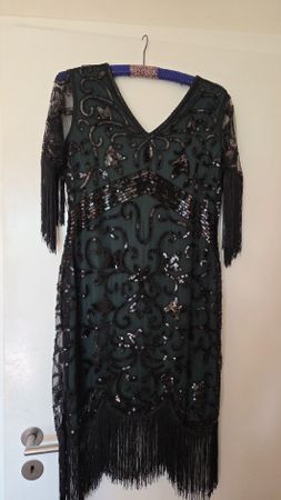 Robe vintage à franges et sequins - Idéale pour fêtes!